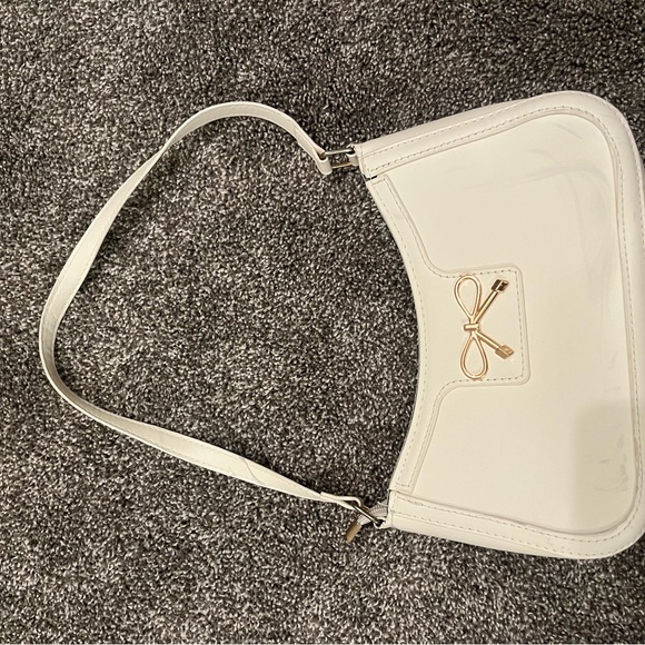 5 purses for $15 - Picture 14 of 15